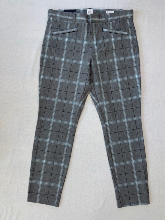 GAP Pants - GAP Gray Plaid Men’s Pants with Light Blue Windowpane